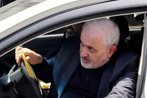 آبرو ریزی ایران خودرو مقابل وزیر صمت/ خودروی عباس علی آبادی خراب شد!

