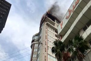  هتل صدف در شهر ساحلی محمودآباد آتش گرفت/ آتش سوزی در هتل محمودآباد خسارت جانی نداشت