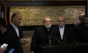 لاریجانی: من مسئول امنیت ملی کشور هستم و به صراحت می گویم ایران قصدی برای دخالت در لبنان ندارد/ تلاش نکیند موضع رسمی ایران را تغییر دهید/ دولت لبنان با طوایف مختلف مباحثه کند هر نتیجه ای رسید ما هم قبول داریم/ ویدئو