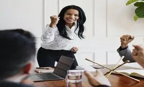 ۱۱ روش برای ترغیب دیگران برای گوش دادن به حرفمان