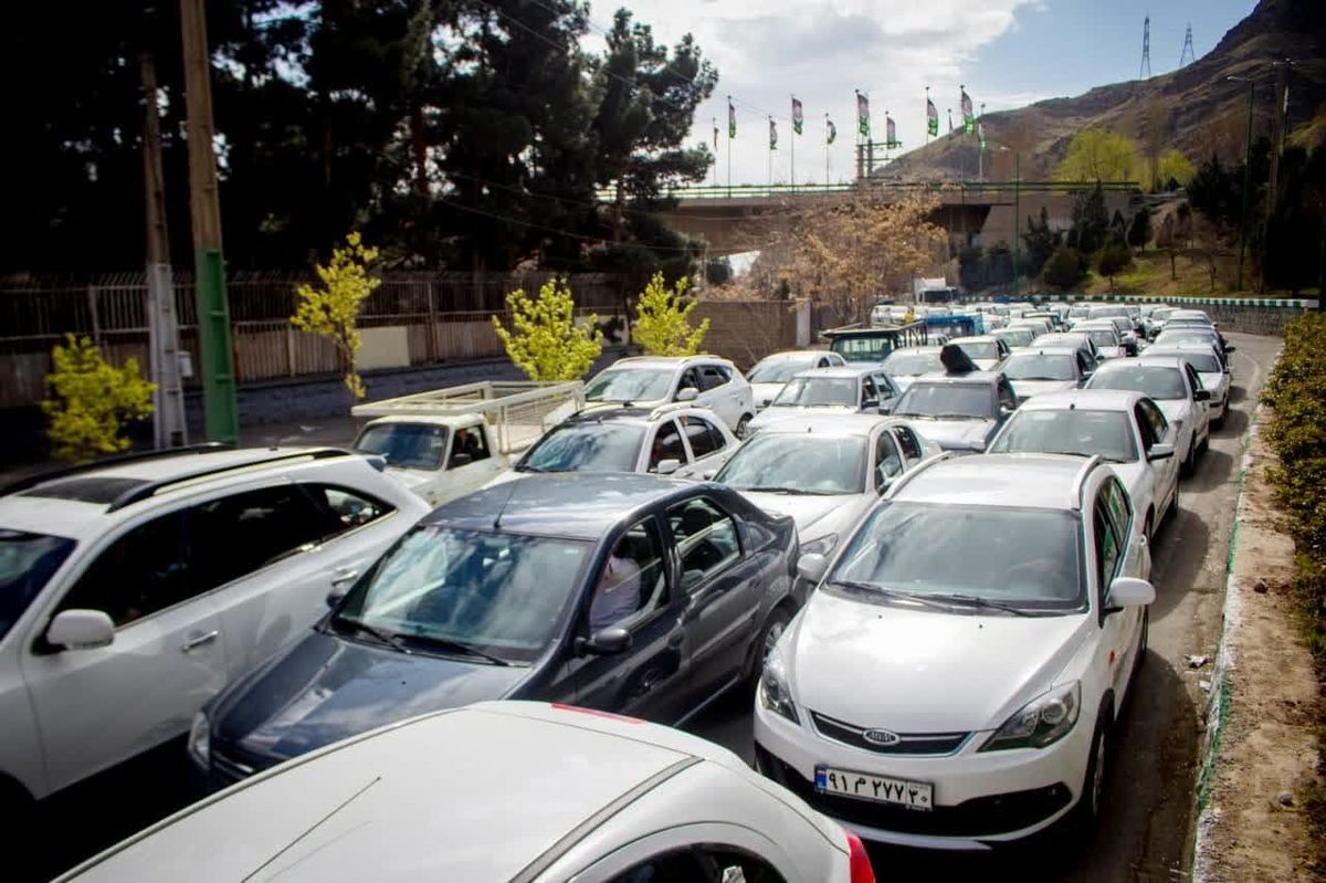 ترافیک سنگین در آزادراه تهران - شمال/ رانندگان حوصله کنند


