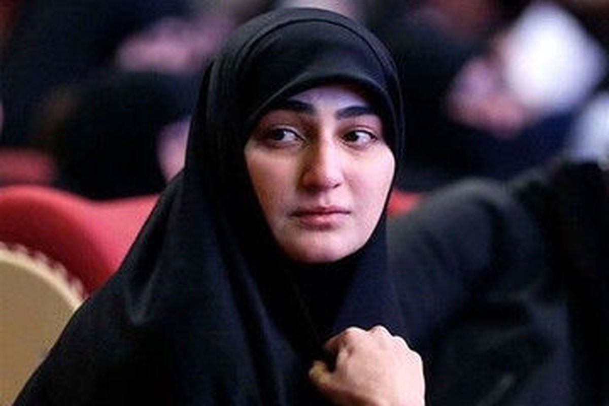 واکنش زینب سلیمانی به حضور رهبر انقلاب در حسینیه امام خمینی