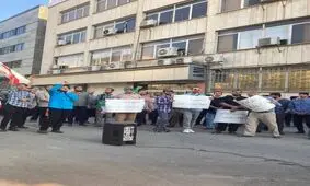 قرائت بیانیه توسط دانشجویان مقابل شورای عالی امنیت ملی/ ویدئو