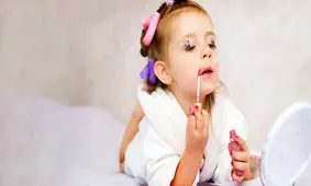 بلوغ زودرس کودکان؛ نگران شویم یا صبر کنیم؟/ ویدئو