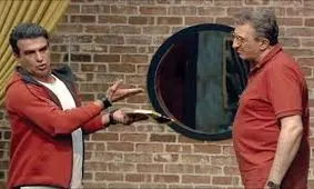 یوسف تیموری با بغض از دوستانش حلالیت طلبید/ ویدئو 