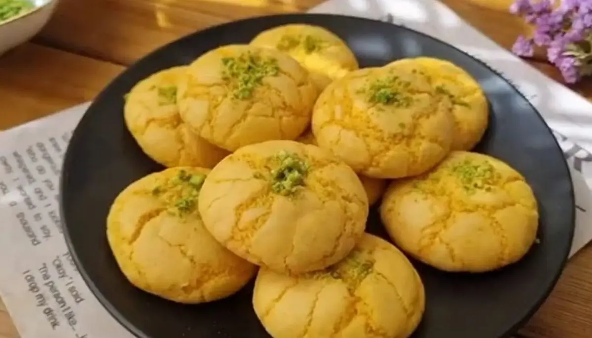 طرز تهیه یک شیرینی ساده و خوشمزه در 15 دقیقه/ ویدئو