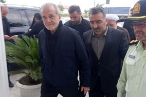 رئیس جمهور به بندر آستارا وارد شد

