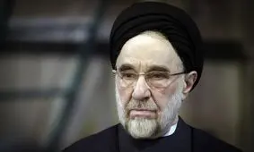خاتمی بر مزار شهید جنگ ۱۲ روزه در اردکان حاضر شد