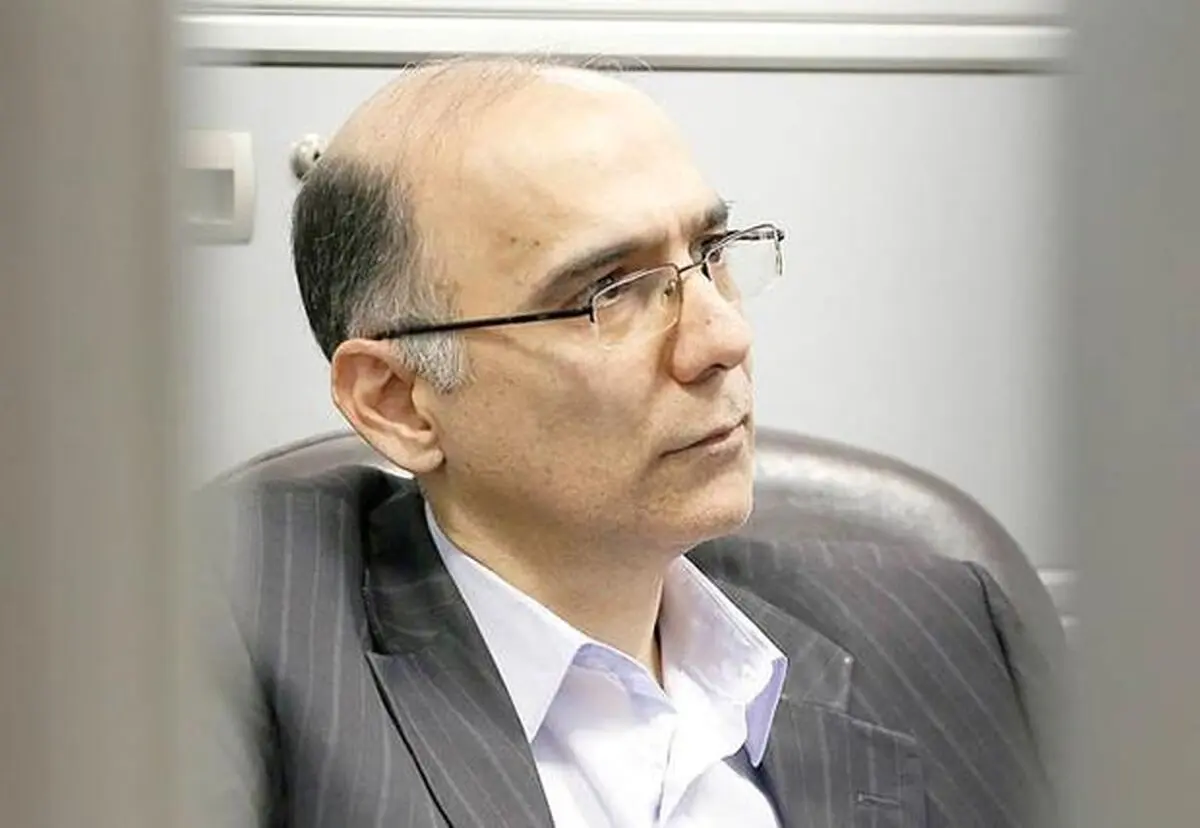 گروهی از مخالفان مذاکره، نفوذی هستند/ سیاست خارجی ایران در بنیاد و در اصول ایراد دارد و منافع‌ملی محور نیست/ بانک های کشورهای عضو بریکس با ایران کار نمی کنند

