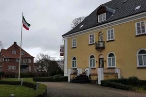 دانمارک فرد مهاجم به سفیر ایران را به سوء قصد و حمله فیزیکی متهم کرد