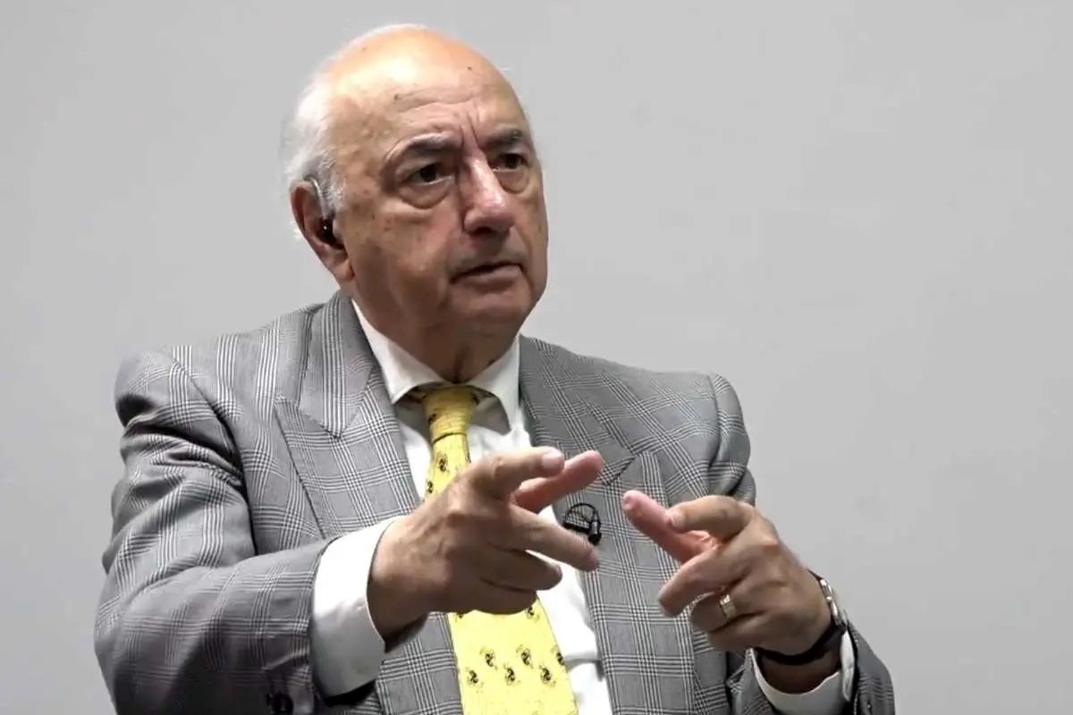 تهدیدات آخرالزمانی و ادبیات جنگی خطرناک است