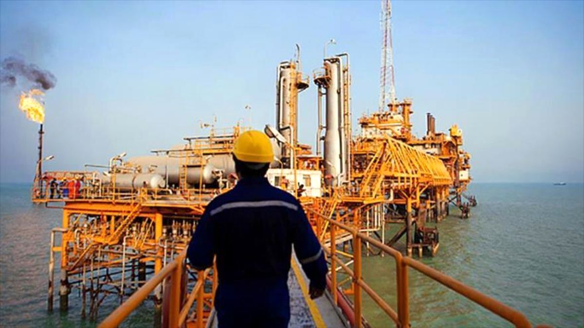 ابزارهای فشار حداکثری آمریکا علیه ایران / ترامپ میتواند صادرات نفت ایران را به صفر برساند؟
