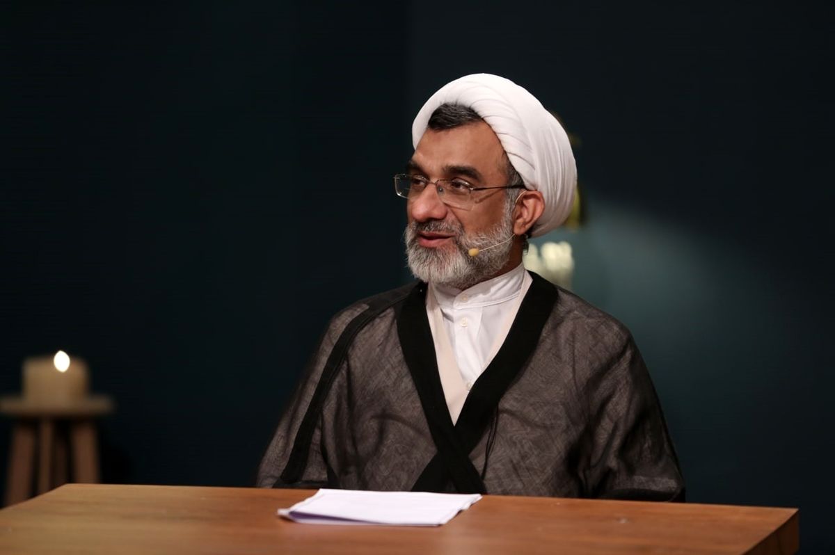 اگر انقلاب ۲ سال به تأخیر میافتاد، بهائیت مذهب ایران و کشورمان نیز تجزیه می شد