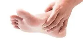 ۳ اشتباه رایج که به پاها آسیب می رساند