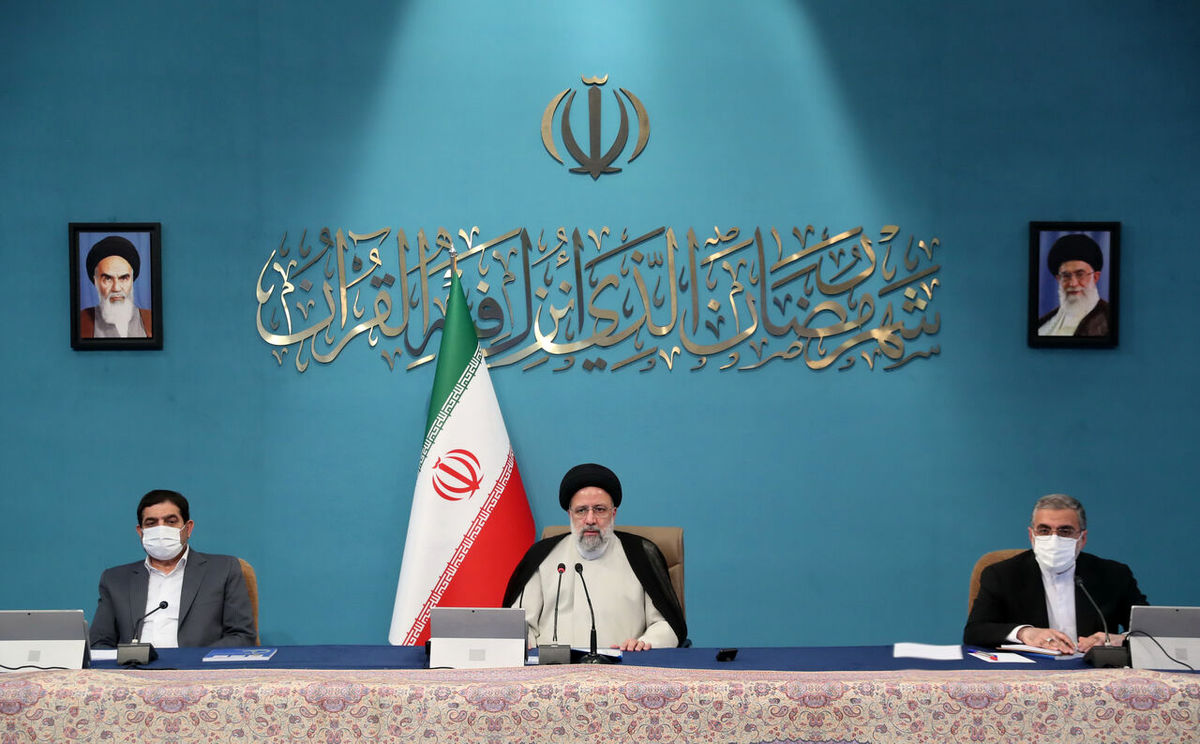 رئیسی: بهترین حمایت از شرکت‌های دانش‌ بنیان تجاری‌ سازی و خرید محصولات آنهاست/ تاکید بر برخورد جدی با قصورها و تقصیرها در حادثه ورزشگاه مشهد

