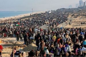 بر پا شدن چادرها روی ویرانههای خانهها؛ شوک آوارگان غزه از حجم ویرانی