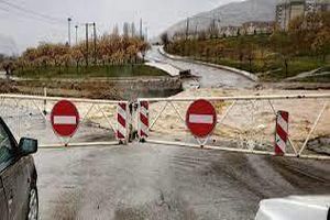 با هشدار وقوع سیلاب، مناطق گردشگری فیروزکوه تعطیل شد