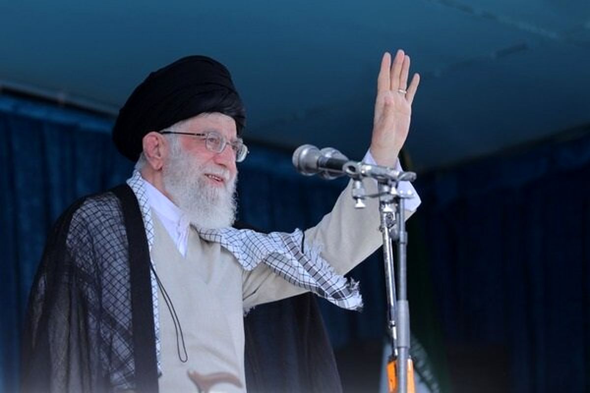 جمهوری اسلامی قطعا نمیخواهد کسانی را به زور وادار به دینداری کند، اما در مقابل هنجارشکنی دینی هم وظیفه دارد/ وقتی به کنسولگری حمله کردند یعنی به خاک ایران حمله کردند/ ویدئو