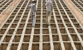 پیدا شدن یک دعای عجیب در گورستانی در یزد/ عکس

