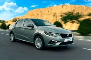 ریزش سنگنین قیمت سواری اتوماتیک ایران خودرو در بازار