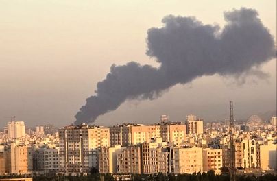وقوع ۲ انفجار در مشهد/ باند فرودگاه هاشمی‌نژاد مورد حمله قرار گرفت/ دود در اطراف حرم رضوی