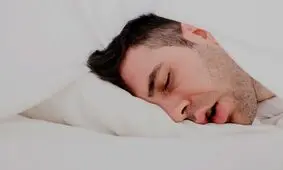 طلایی‌ترین ساعت برای خواب چه زمانی است؟/ ویدئو