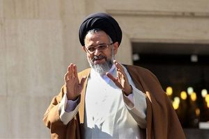 وزیر سابق اطلاعات به دلیل سکته مغزی در بخش آی سی یو بیمارستان بستری شد