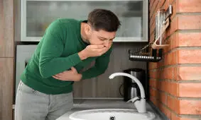 از علائم کمبود این ویتامین حالت تهوع است