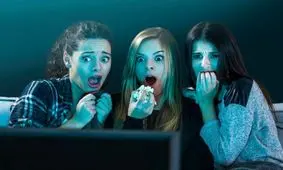 دلیل روانشناسی علاقه به فیلم های ترسناک و منفی