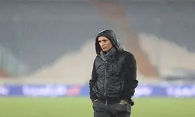 عصبانیت شدید گل محمدی از دو بازیکن پرسپولیس
