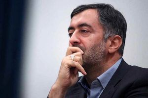 گلایه عبدالله گنجی نسبت به رفتار رهبر انقلاب با میرحسین موسوی