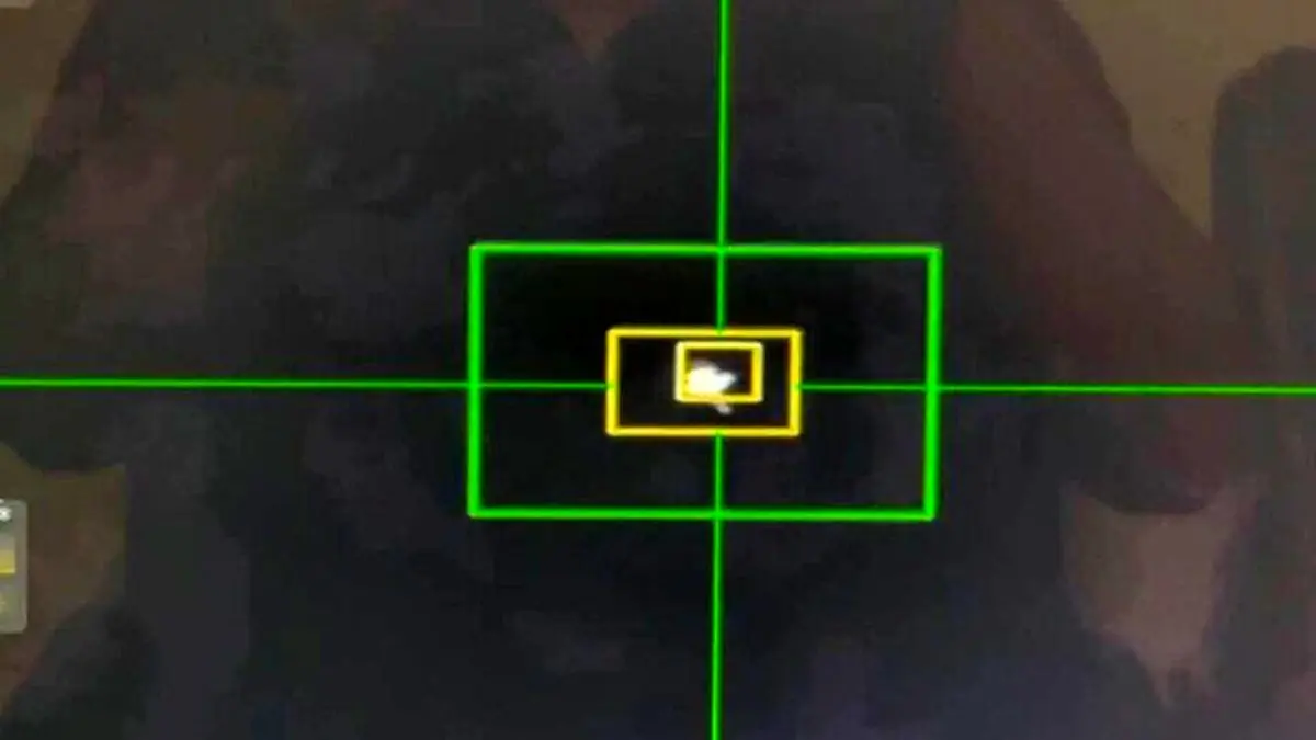 ساعاتی پیش یک جنگنده اف ۱۵ دشمن مورد هدف پدافند هوایی ارتش قرار گرفت/ ویدئو