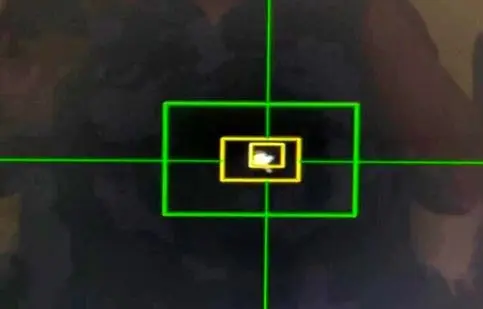 ساعاتی پیش یک جنگنده اف ۱۵ دشمن مورد هدف پدافند هوایی ارتش قرار گرفت/ ویدئو