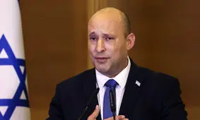 نخست‌وزیر سابق رژیم صهیونیستی: نتانیاهو دیوانه شده است

