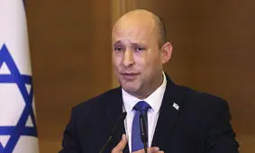 نخست‌وزیر سابق رژیم صهیونیستی: نتانیاهو دیوانه شده است

