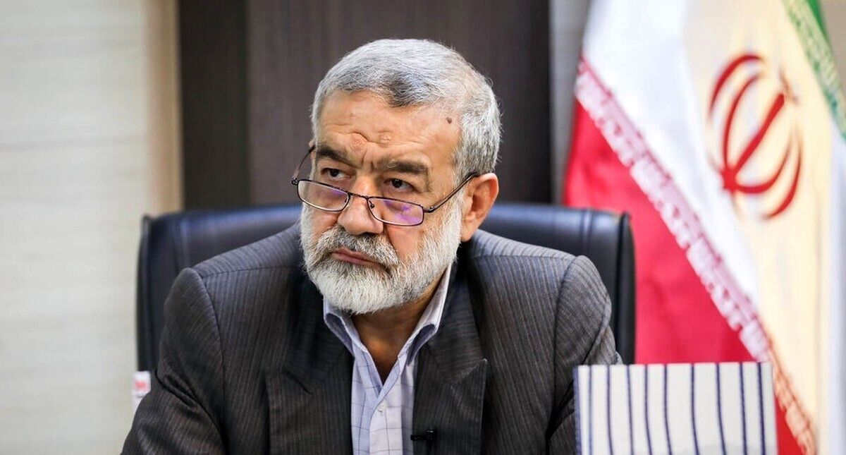 پدربزرگ مادری ظریف به سرکرده فرقه بهاییت ارادت داشت/ پشتیبانی ساواک از ظریف برای اخذ ویزای آمریکا، قابل انکار نیست/ شکایت از پزشکیان و ظریف در بخشهای مختلف دستگاه قضایی