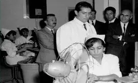 اعتراض زنان کارمند به اجبار درخصوص پوشیدن دامن؛ یا شلوار بلند یا مینی ژوپ!/ عکس