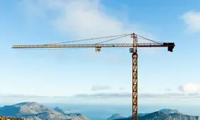 اولین تصاویر از سقوط یک جرثقیل؛ چند نفر کشته و زخمی شدند؟/ ویدئو