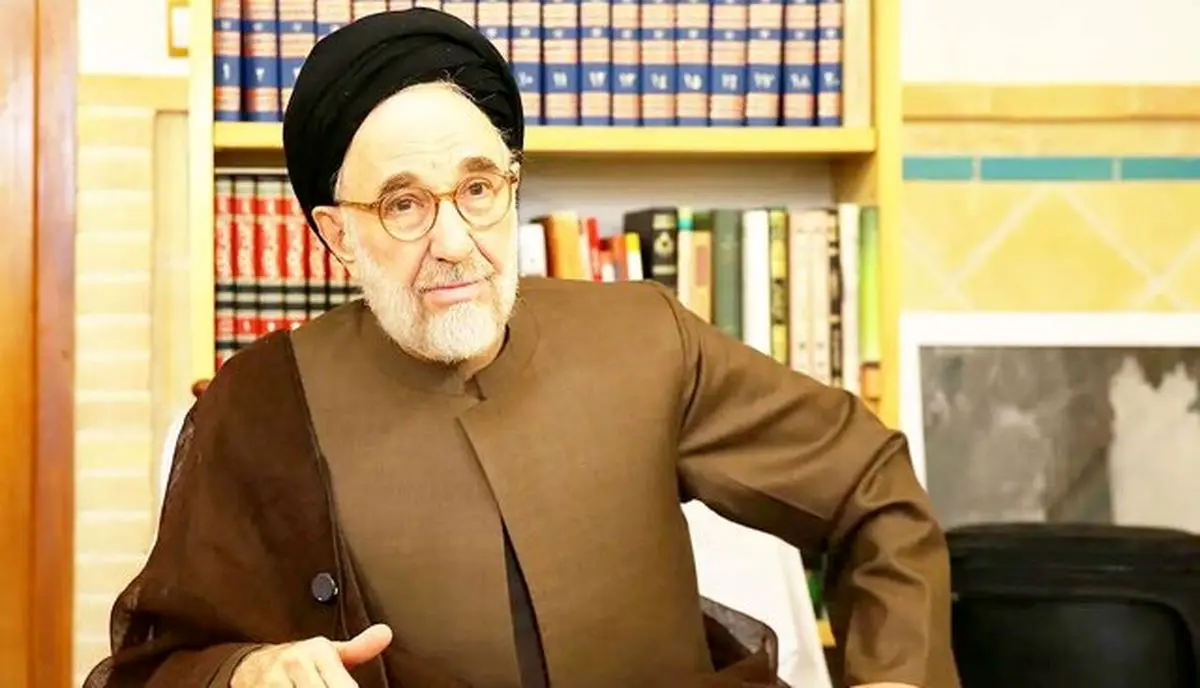 سید محمد خاتمی: سوگمندانه باید گفت دانشگاه‌های ما حال و روز خوبی ندارند/ علم در زمین مرده نمی روید و دانشگاه دلمرده برای امروز و آینده ی ایران سودمند نیست/ اصحاب سیاست در برابر سخن و خواست دانشگاهیان و دانشجویان فروتن باشند