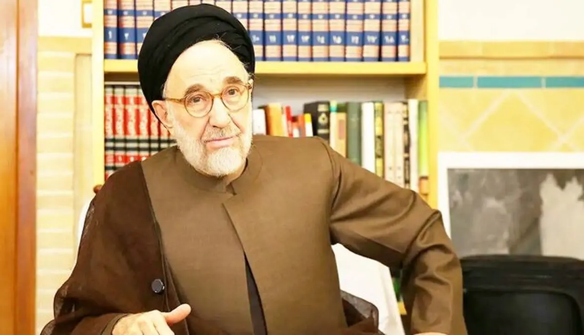 سید محمد خاتمی: سوگمندانه باید گفت دانشگاه‌های ما حال و روز خوبی ندارند/ علم در زمین مرده نمی روید و دانشگاه دلمرده برای امروز و آینده ی ایران سودمند نیست/ اصحاب سیاست در برابر سخن و خواست دانشگاهیان و دانشجویان فروتن باشند