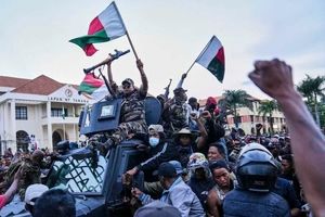ارتش کنترل ماداگاسکار را به دست گرفت
