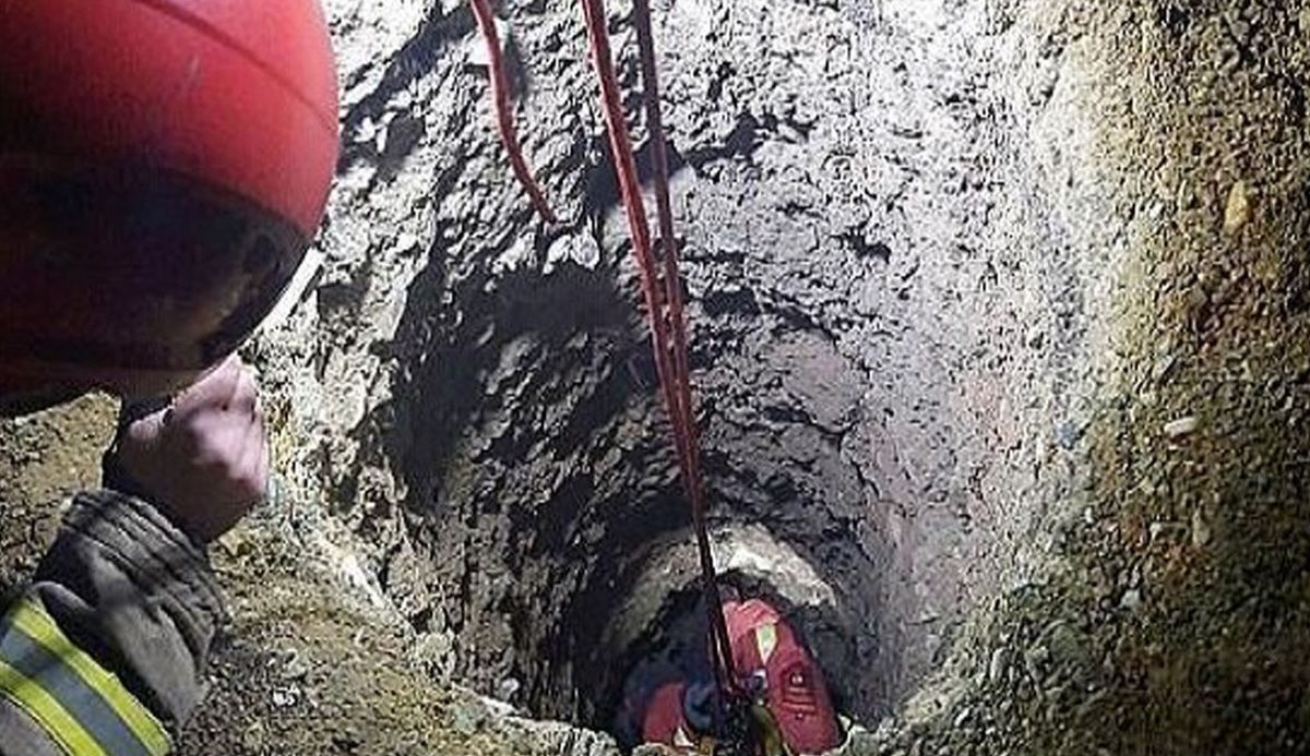 پایان عملیات نجات جوان محبوس شده در چاه
