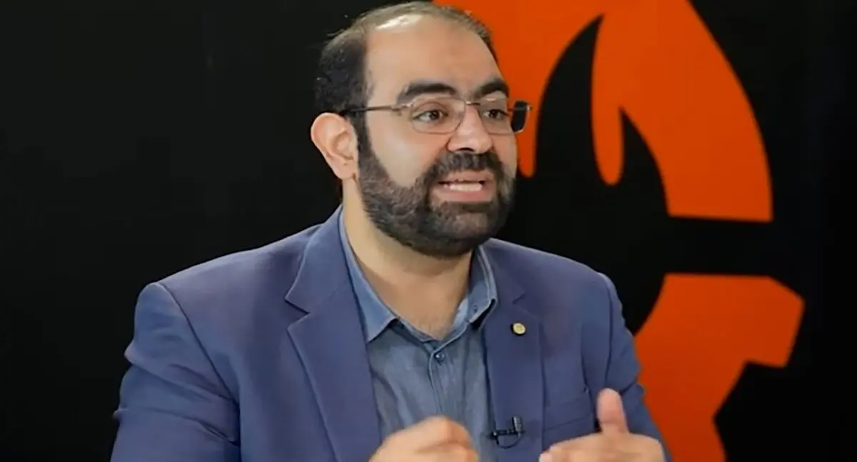 مجری و کارشناس صدا و سیما در ادعایی: عراقچی خودسر به آمریکا قول داده است/ عکس