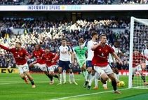 کامبک در کامبک یونایتد و تاتنهام