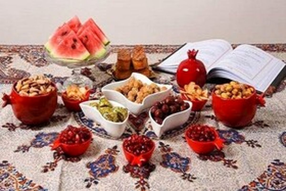 تصویری کمتر دیده شده از شب یلدا در زمان قاجار