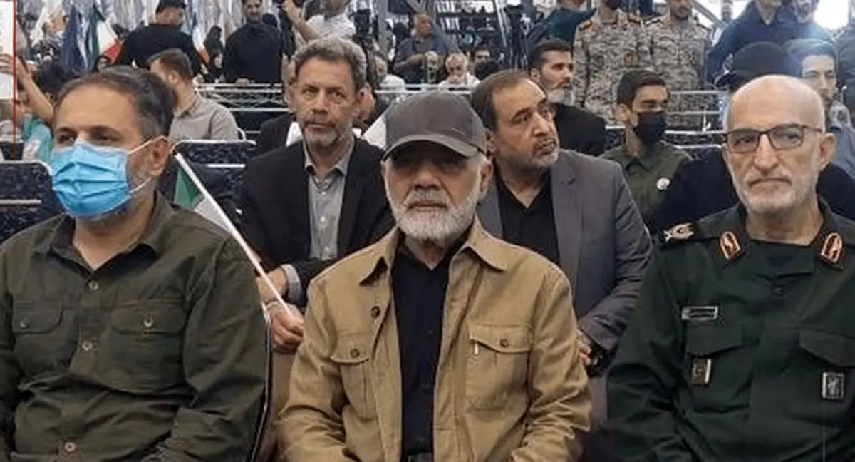 حضور فرمانده قرارگاه خاتم الانبیا در مراسم بزرگداشت شهدای جنگ تحمیلی/ سرلشکر عبداللهی: با سلاح‌های بومی، دشمن را شکست دادیم/ ایران ارائه‌دهنده «الگوی جدید جنگ» در عرصه جهانی است