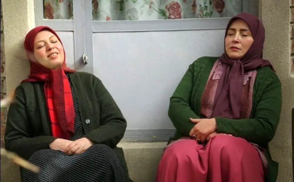 گیتی قاسمی: هیچ جنگی آزادی نمی‌آورد/ دیگر نمی‌توانم در خانه‌ام زندگی کنم/ استرس از خودِ انفجار ترسناک‌تر است