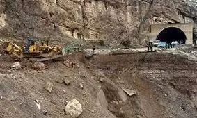 جدیدترین وضعیت بارش‌های سیل آسا در لرستان/ قطع راه ارتباطی ۱۰۰ روستا‌/ ویدئو