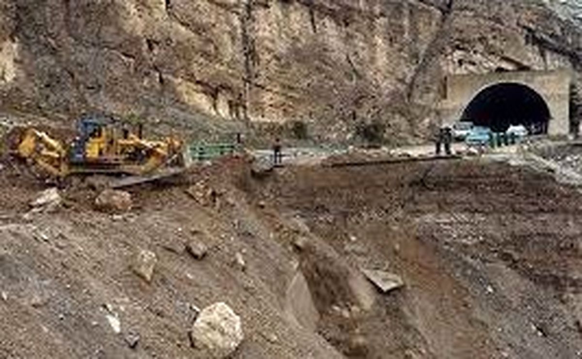 جدیدترین وضعیت بارشهای سیل آسا در لرستان/ قطع راه ارتباطی ۱۰۰ روستا/ ویدئو