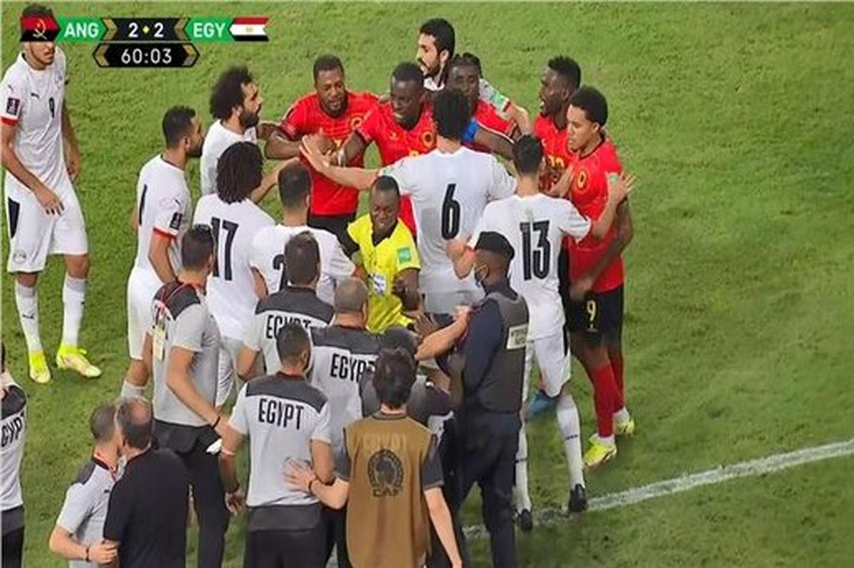 کیروش جنجال آفرین شد/سرمربی سابق ایران کتک خورد/عکس